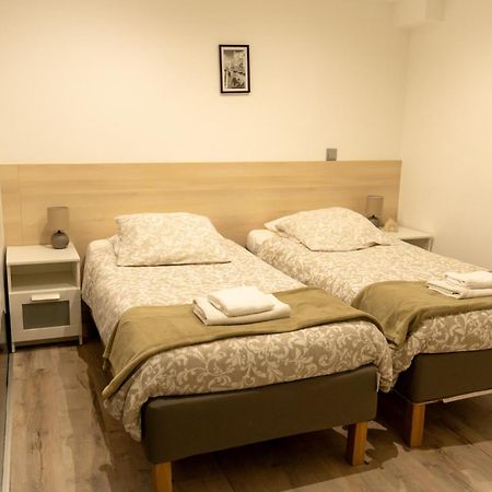 Appartement 1-4 Pers - Aeroport Cdg, Parc Expo, Villepinte - A L'Ombre Du Pin "9" Le Pin  ภายนอก รูปภาพ