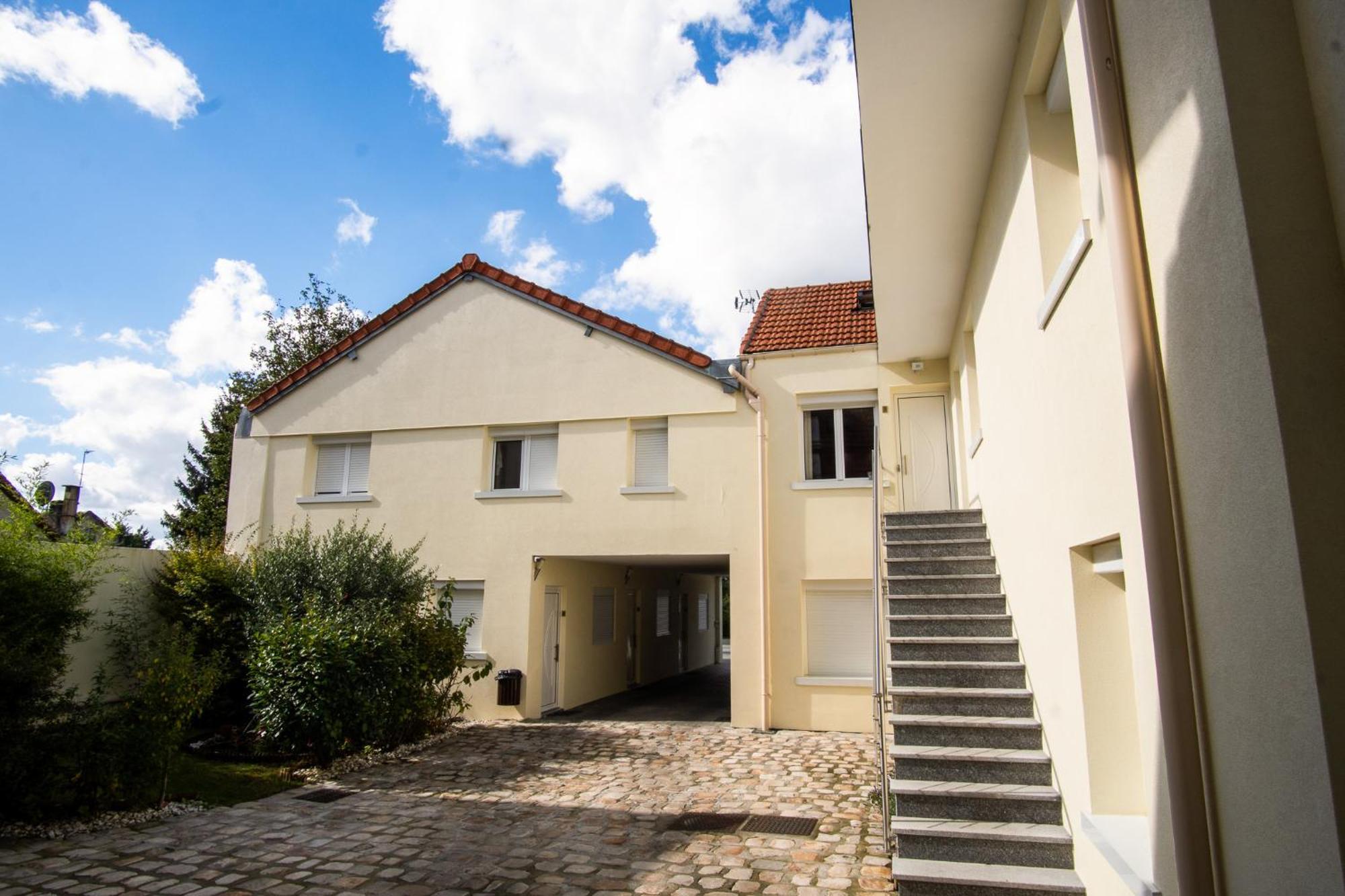Appartement 1-4 Pers - Aeroport Cdg, Parc Expo, Villepinte - A L'Ombre Du Pin "9" Le Pin  ภายนอก รูปภาพ